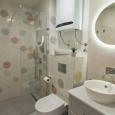 Lejlighed Without Kitchen And Romiru