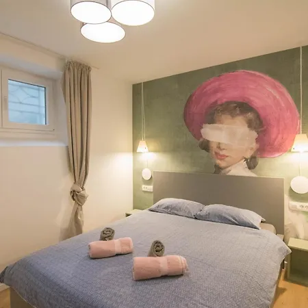 Without Kitchen And Romiru