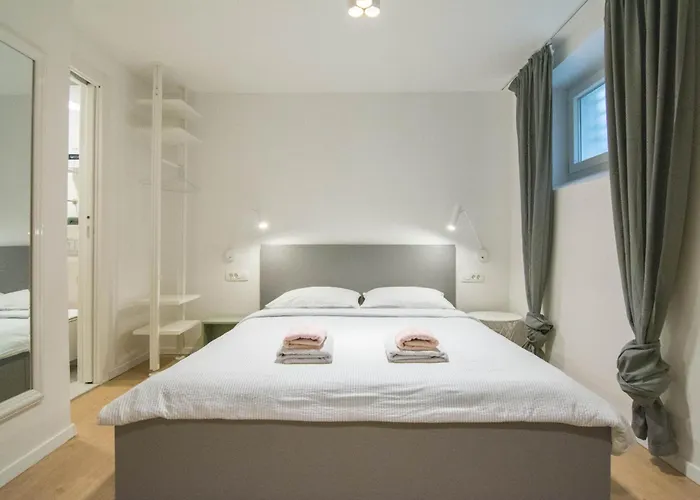 Without Kitchen And Romiru * Spalato