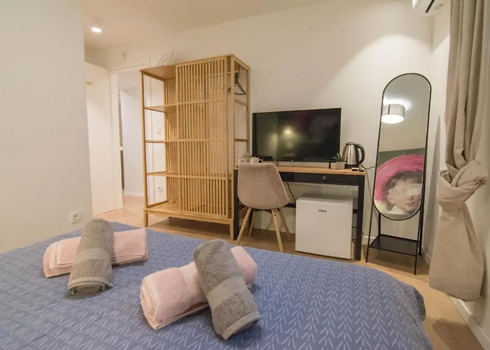 Appartamento Without Kitchen And Romiru