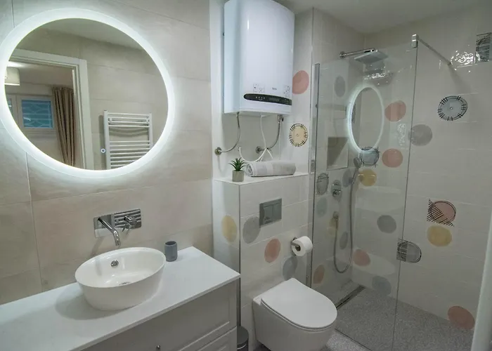 Without Kitchen And Romiru Spalato