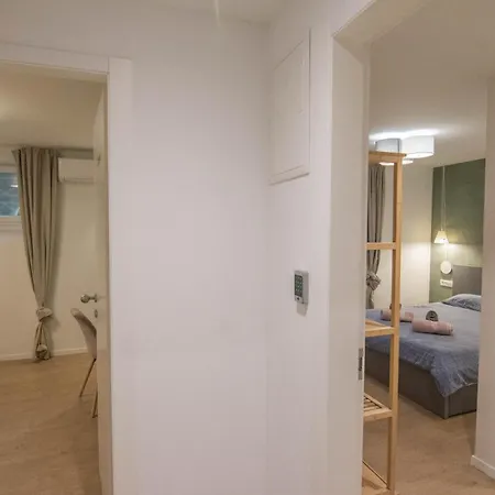 Without Kitchen And Romiru Apartment *